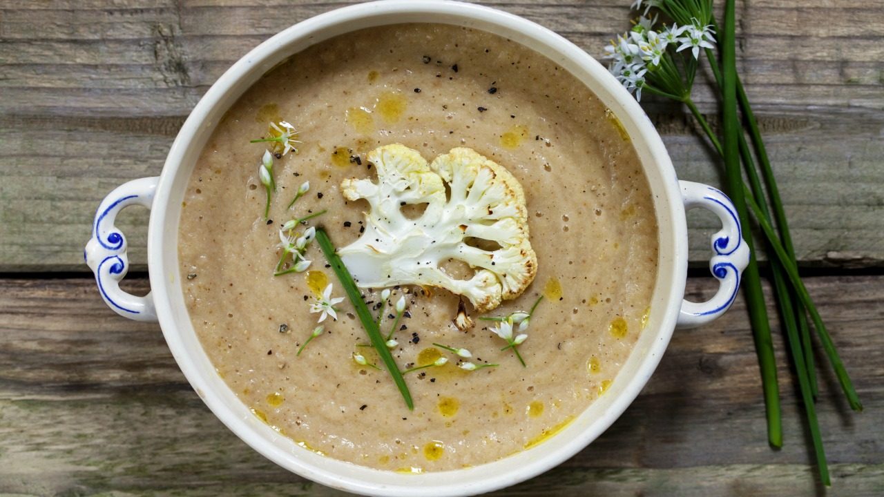 kızarmış karnabahar ve kereviz çorbası