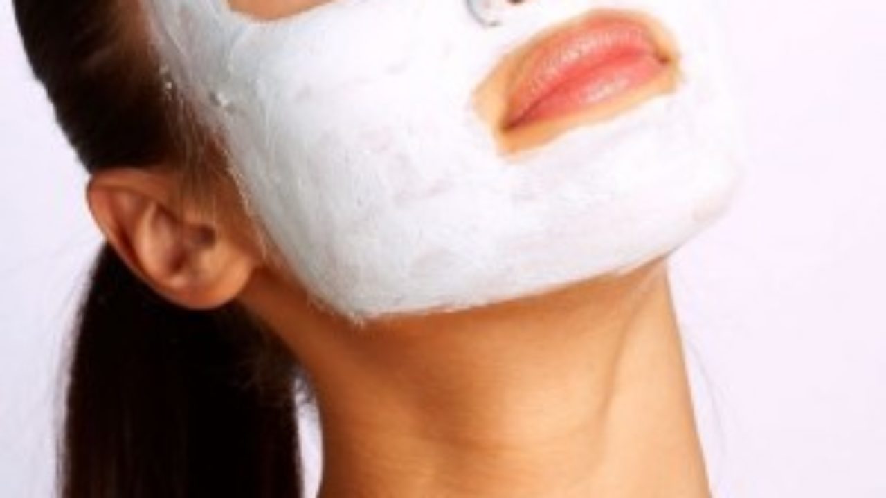 Uysiz ayol va alkogolning porno video Doggy uslubidagi yalangoch jojalar