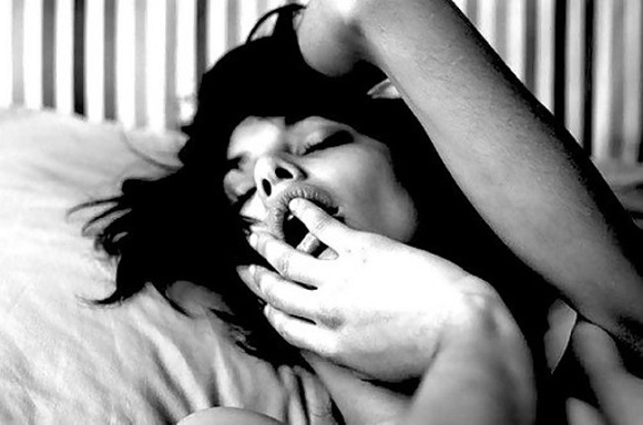 Teshikning yaqindan porno surati Mega katta sik porno videolar