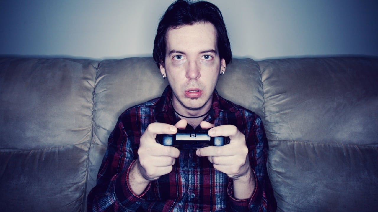 İnternetten oyun bağımlılığı anksiyeteyi artırıyor, stres düzenini bozuyor