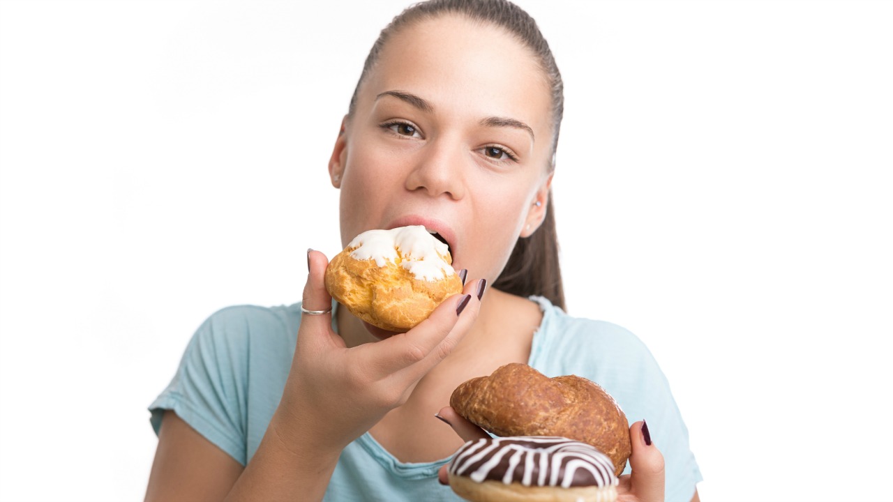 Duygusal olarak yemek yeme alışkanlığınızla baş etmenin yolları