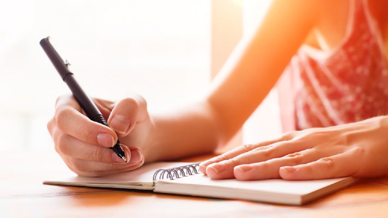 Основные идеи новеллы соль. Как написать упражнение. Писать целиком. Пишет в тетради. Писать целиком.