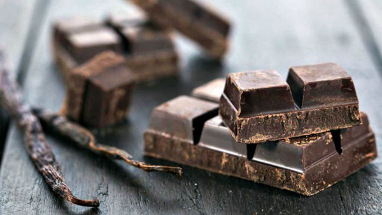 kalp sağlığı için ne kadar bitter çikolata