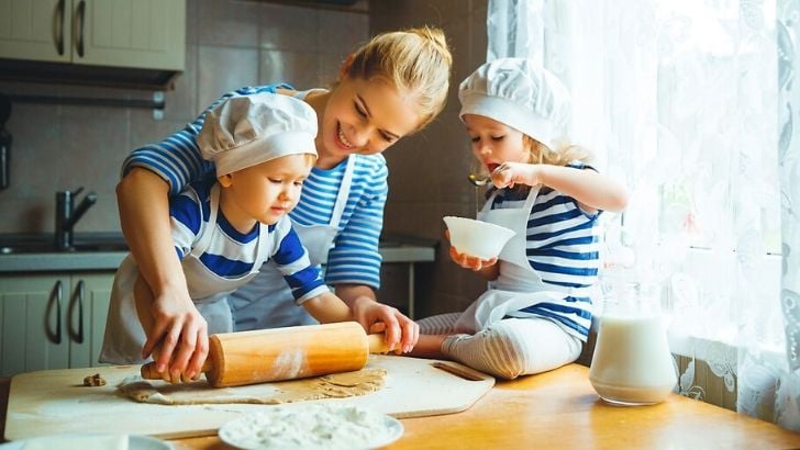 İstikamet mutfak: Çocuğunuzla yemek pişirmenin 10 faydası - Uplifers