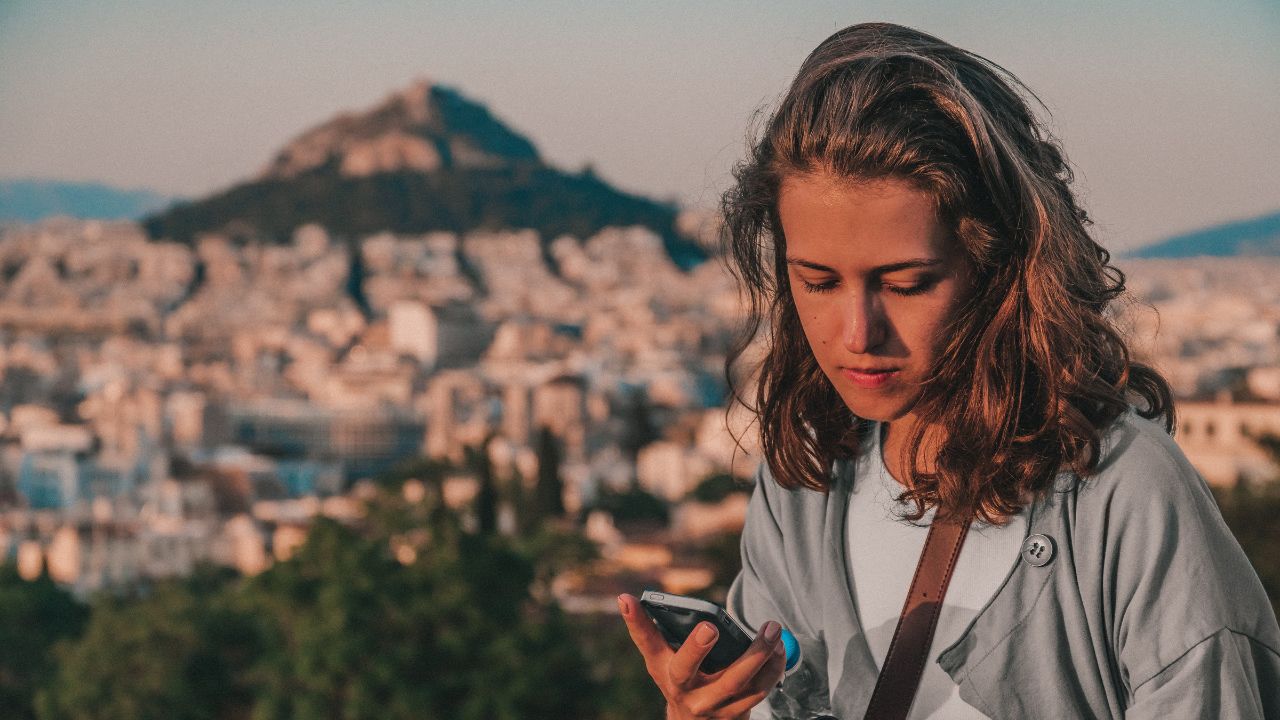 Günümüz ilişkilerindeki 3 terim Love bombing, gaslighting, ghosting