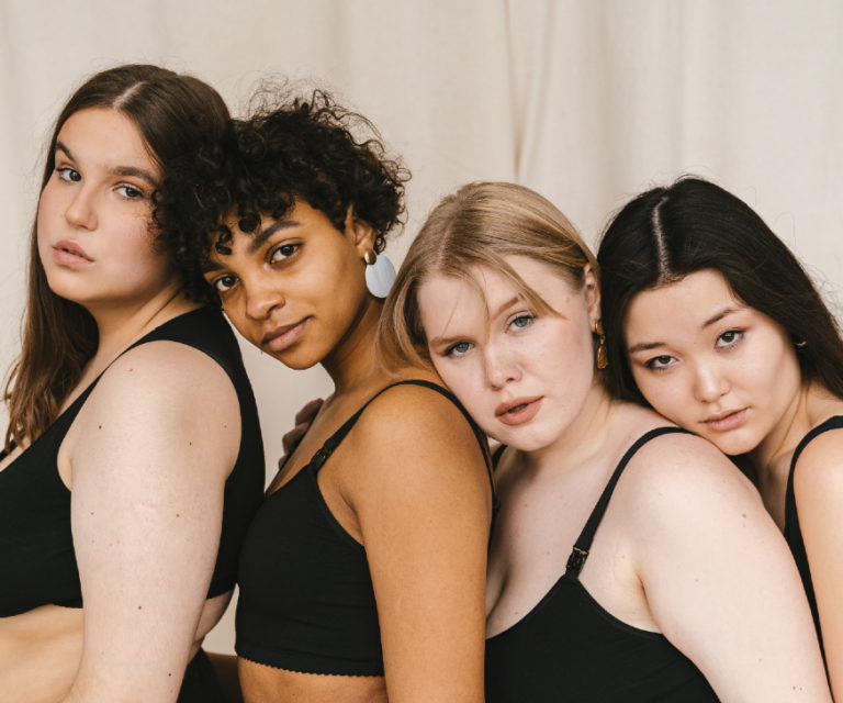 Body shaming (beden utandırma) nedir? Nasıl başa çıkılır? Uplifers