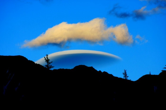 lenticular ufo alberta