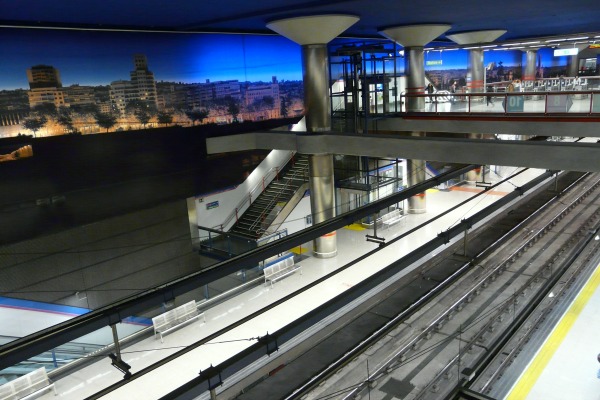 Nuevos Ministerios metro istasyonu, Madrid, İspanya
