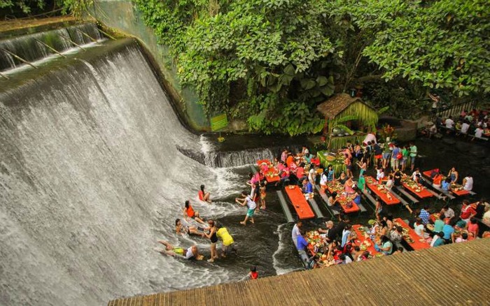 philippines labasin waterfall restoran