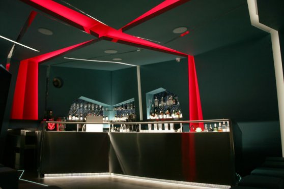 #10 2d Wingz Bar - Bogota