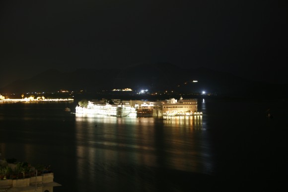 Taj Lake Palace Gece