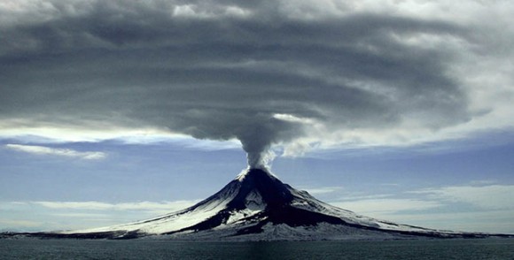 Pazar Keşifleri / Yanardağ patlamaları