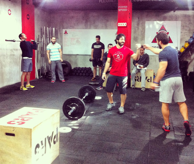 İşte hem antrenmanlarda, hem yarışmalarda sıkça görebileceğiniz “CrossFit Brotherhood”. Tabii “CrossFit sisterhood”u da unutmayalım. 